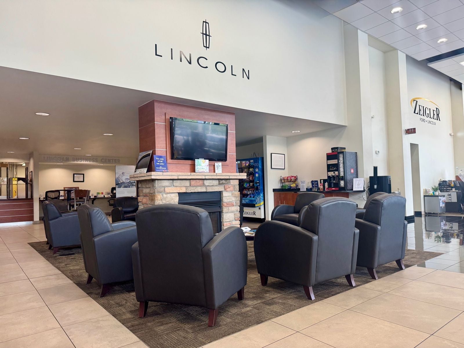 2023 Lincoln Corsair Standard